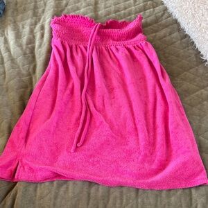 Pink women’s strapless coverup